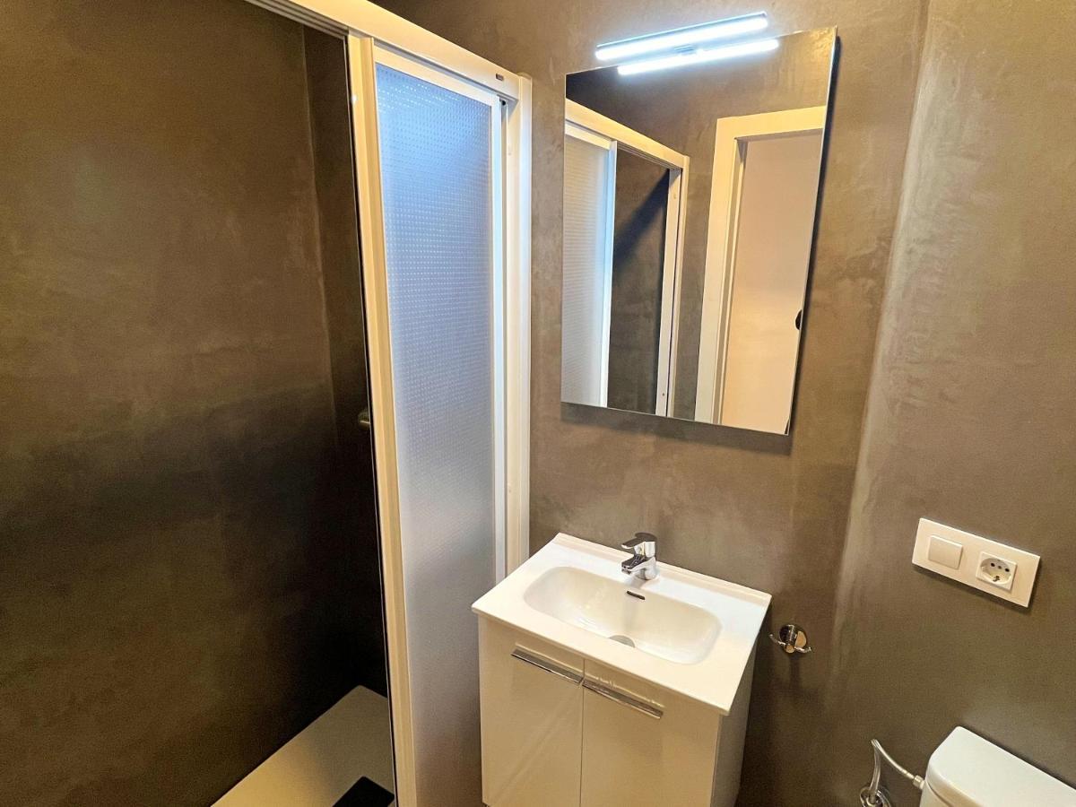 Apartamento Cerca De La Playa บลาเนส ภายนอก รูปภาพ